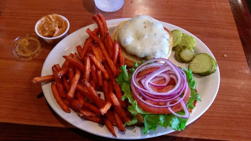 JCs Restaurant | restaurant | 13816 W Center St, Burton, OH 44021, USA | 4408341900 OR +1 440-834-1900