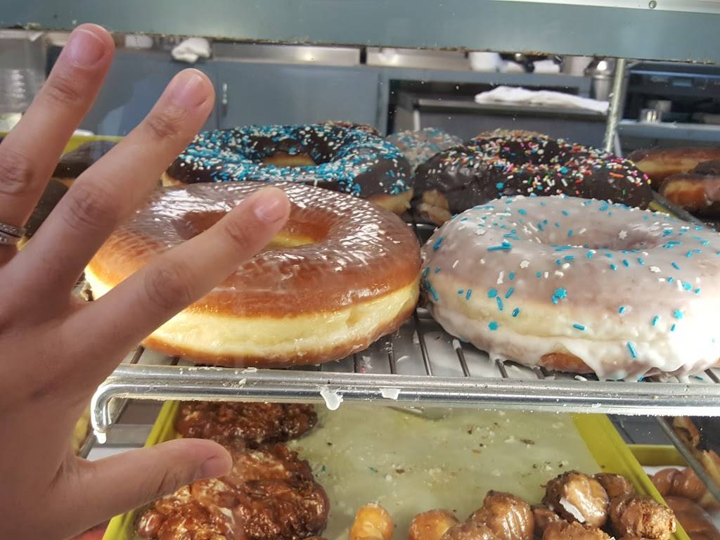 Spudnuts Donuts | bakery | 3810 W Channel Islands Blvd #b, Oxnard, CA 93035, USA | 8059847664 OR +1 805-984-7664