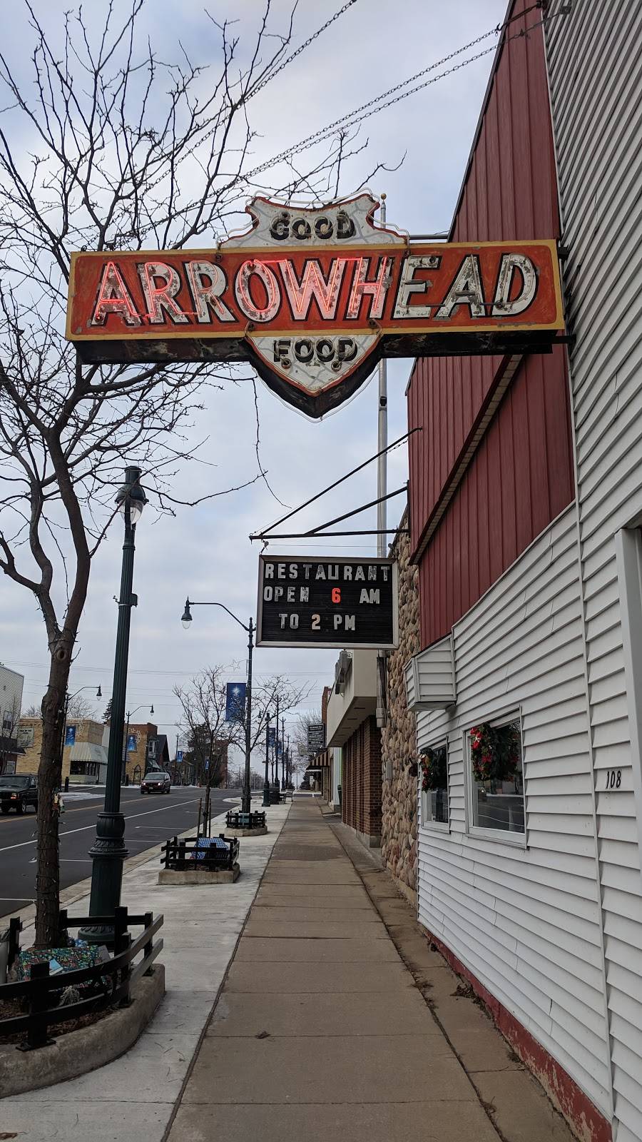 Arrowhead Restaurant | restaurant | 108 W Main St, Winneconne, WI 54986, USA | 9205824258 OR +1 920-582-4258