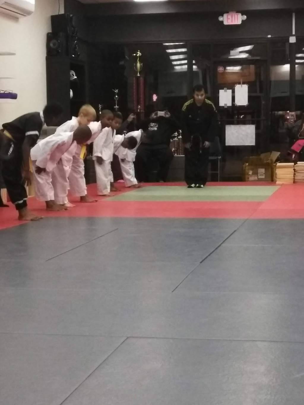 Fast Wok | restaurant | 2232, 5513 Harford Rd, Baltimore, MD 21214, USA | 4104268282 OR +1 410-426-8282