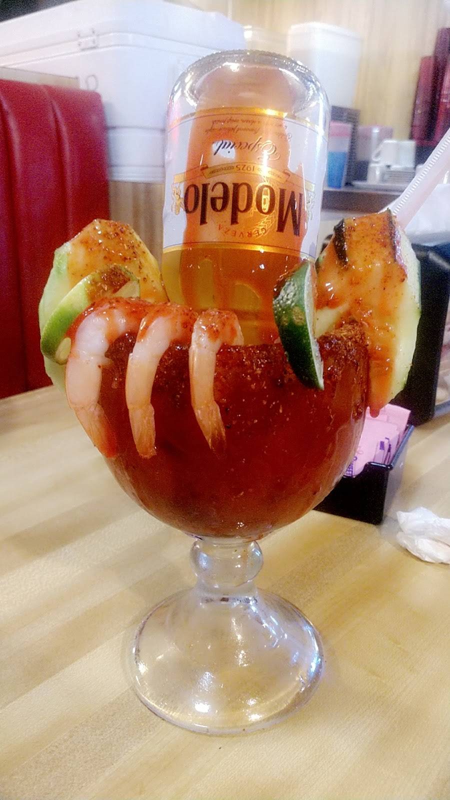 La Marea Restaurant & Seafood | restaurant | 8214 N Interstate Hwy 35, Austin, TX 78753, USA | 5125802480 OR +1 512-580-2480