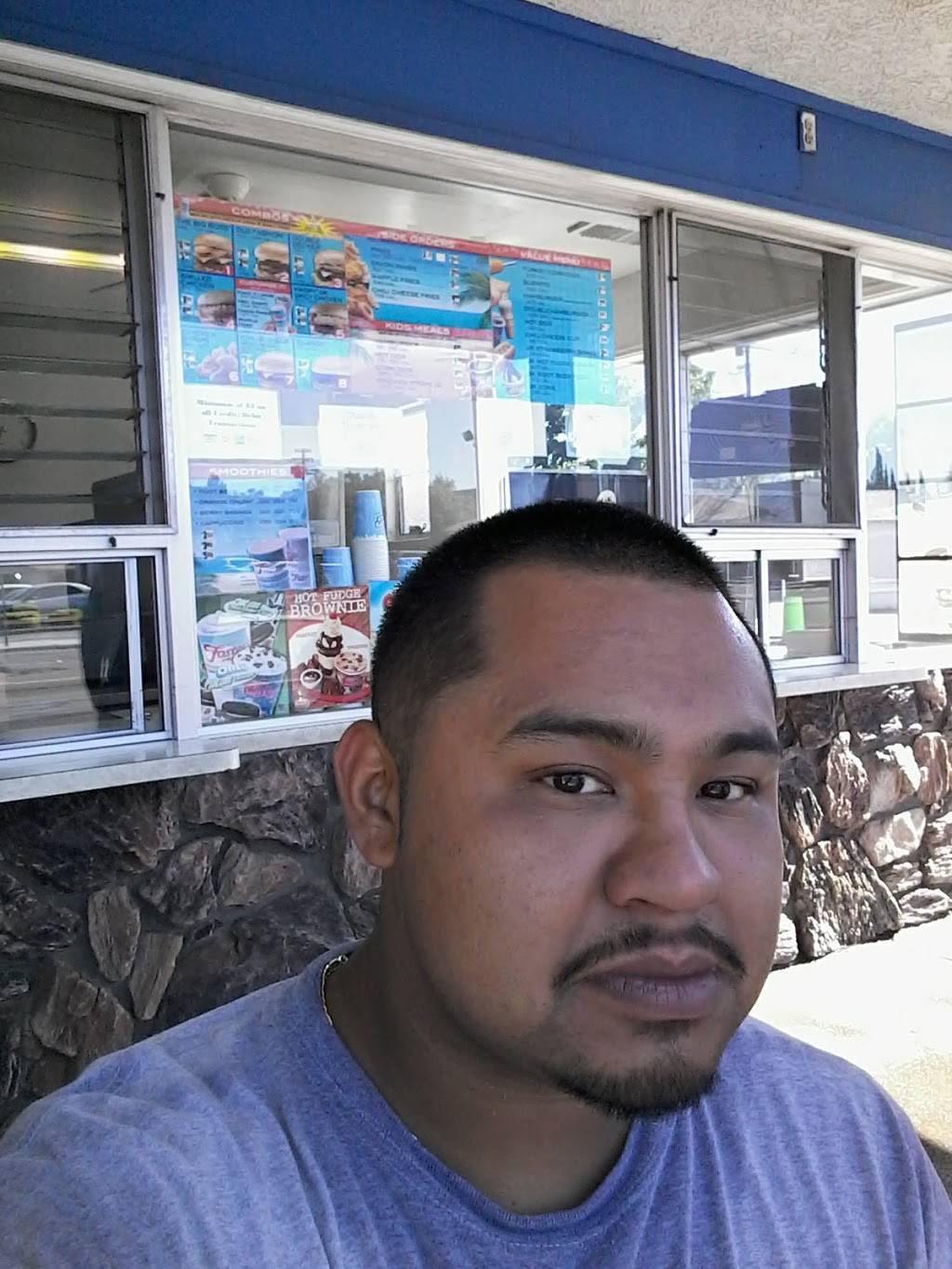 Fosters Freeze | restaurant | 906 E Pacheco Blvd, Los Banos, CA 93635, USA | 2098264195 OR +1 209-826-4195