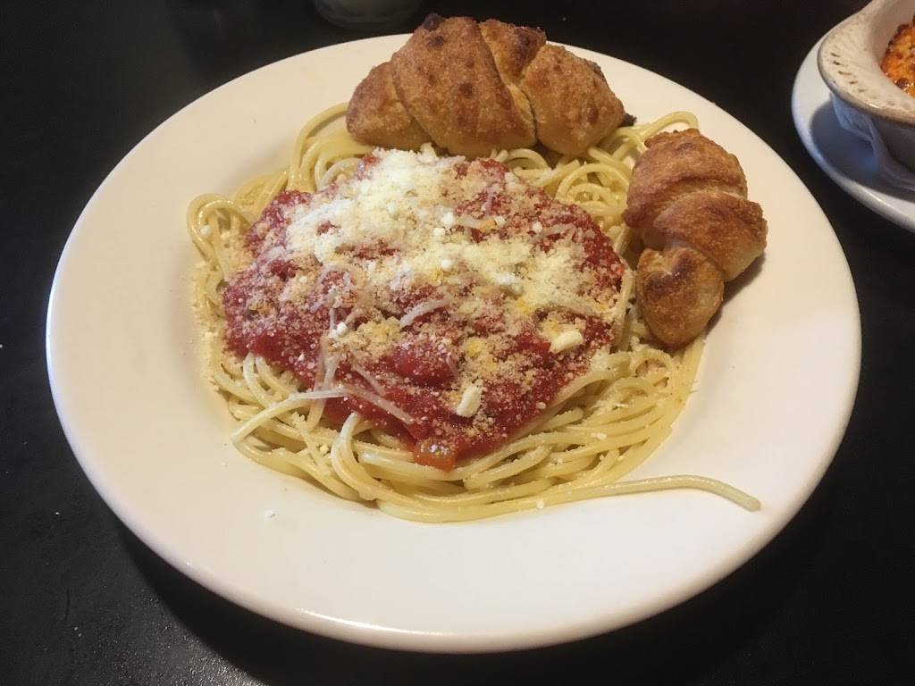 The Garlic Knot - University Hills | restaurant | 2553 S Colorado Blvd Ste 107, Denver, CO 80222, USA | 7205423528 OR +1 720-542-3528