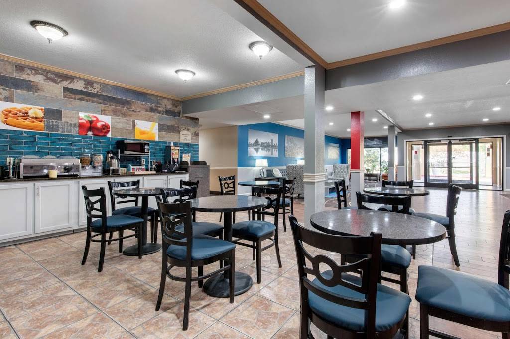 Quality Inn West Memphis I-40 | restaurant | 1009 S Service Rd, West Memphis, AR 72301, USA | 8707029000 OR +1 870-702-9000