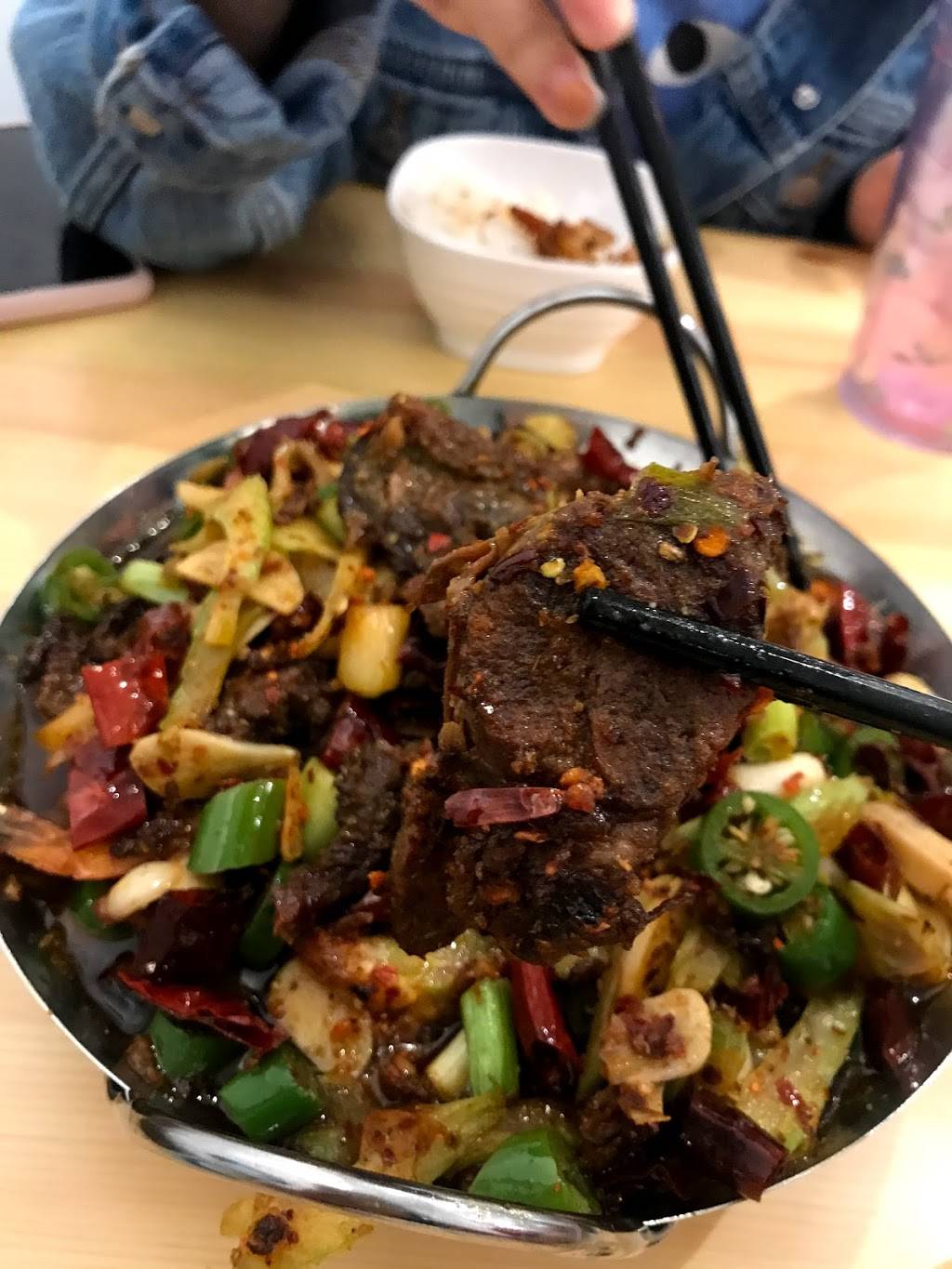 Noodle Bistro | restaurant | 9461 Las Tunas Dr, Temple City, CA 91780, USA | 6268721106 OR +1 626-872-1106