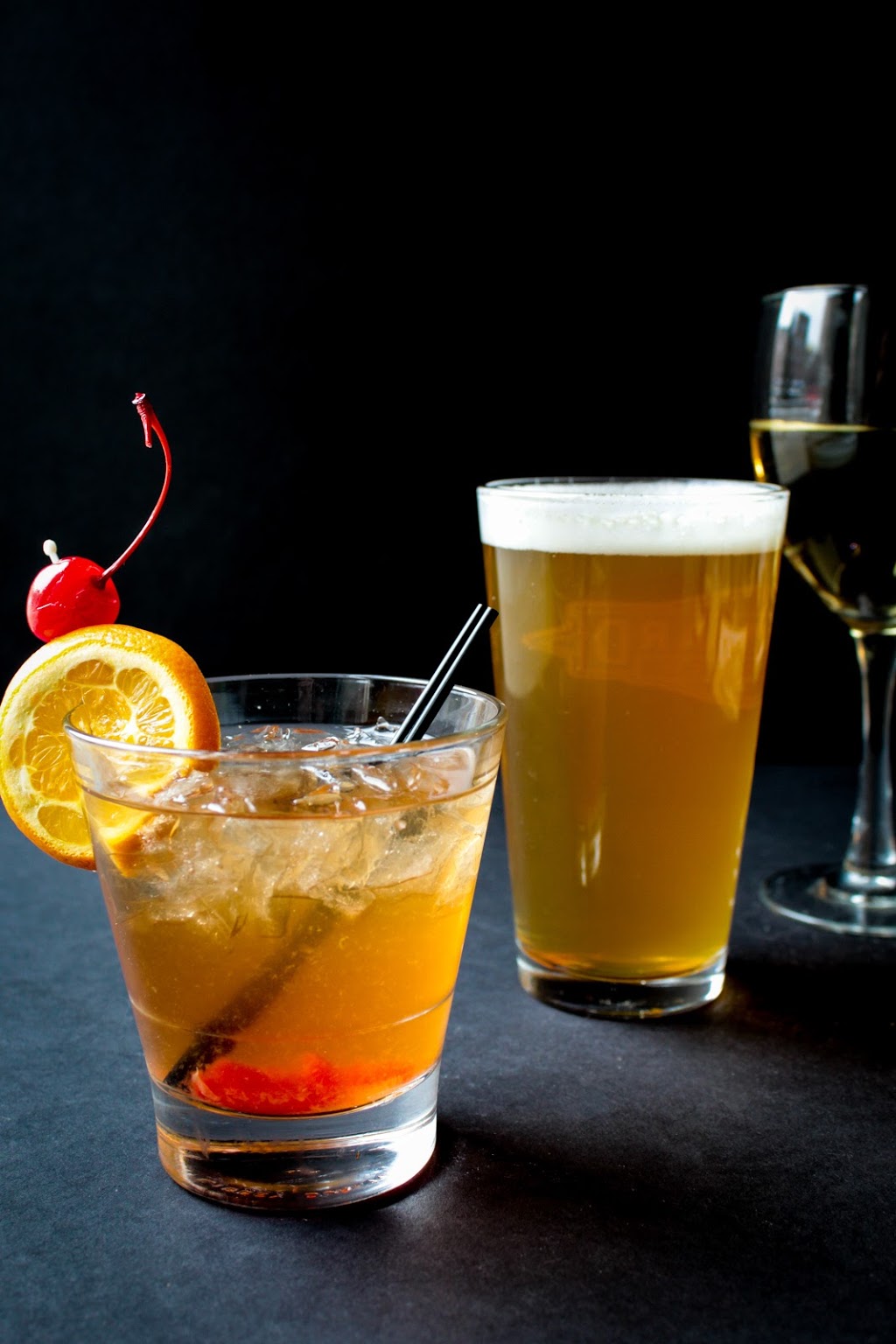 Station 81 Drink & Eatery | restaurant | 214 4th St E #110, St Paul, MN 55101, USA | 6514933204 OR +1 651-493-3204