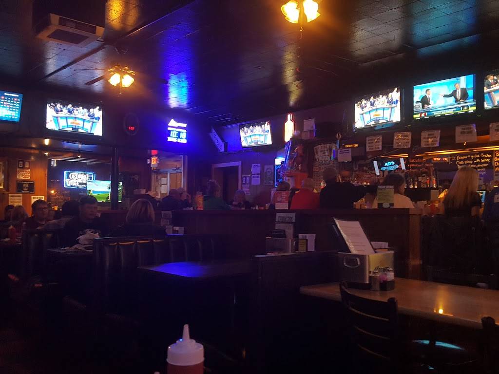 Characters Sports Bar & Grill | restaurant | 6007 Brookpark Rd, Cleveland, OH 44129, USA | 2163987600 OR +1 216-398-7600