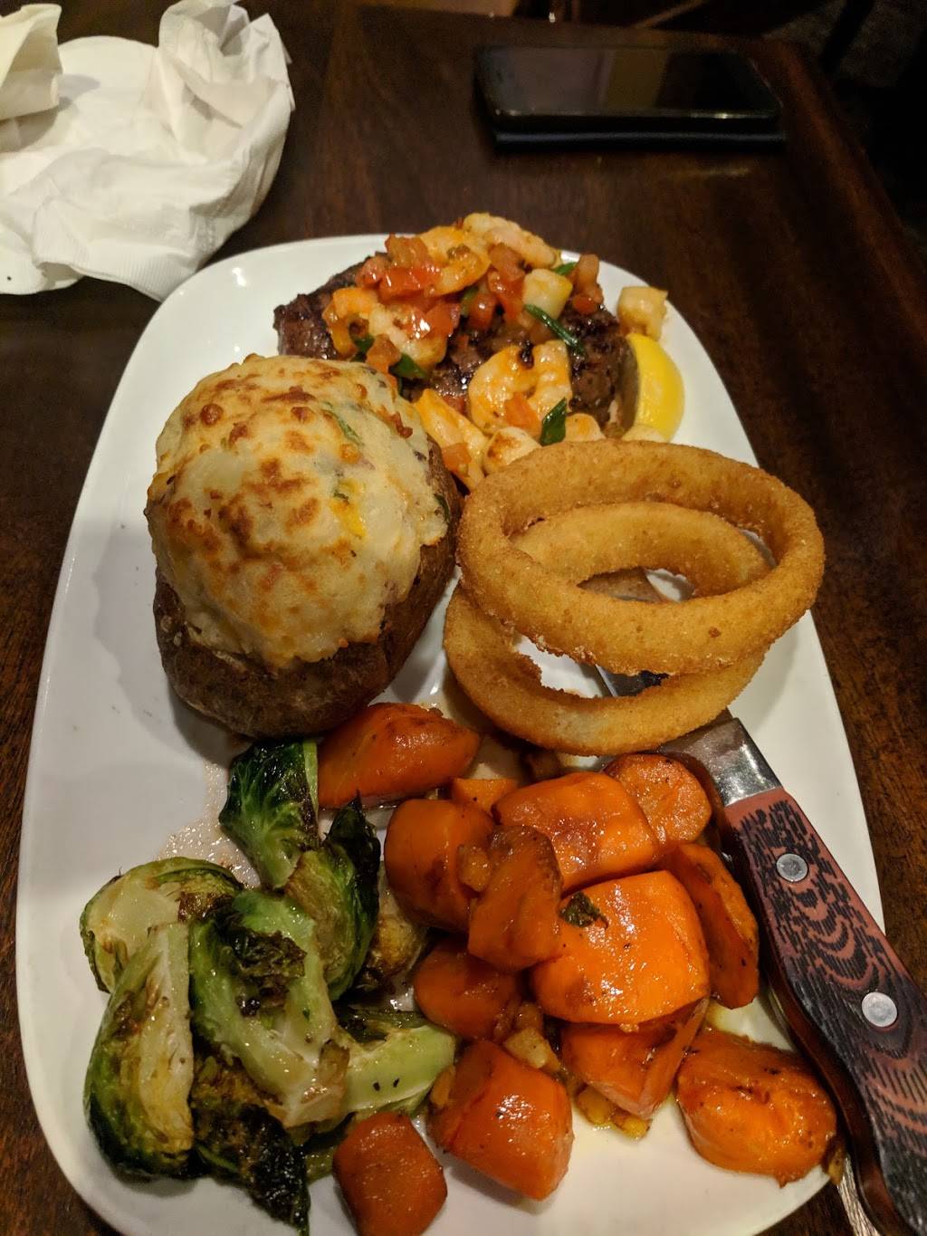 MR MIKES SteakhouseCasual | restaurant | 800 Niagara Street N Seaway Mall, Pad 1, Welland, ON L3C 5Z4, Canada | 2898208886 OR +1 289-820-8886