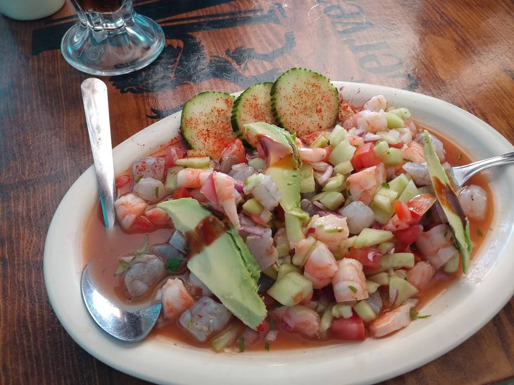 Los Tarros. Clamatos Y Botanas | restaurant | 22710, Guerrero 529, Constitución (Ampl. Constitución), 22710 Rosarito, B.C., Mexico | 016643587903 OR +52 664 358 7903