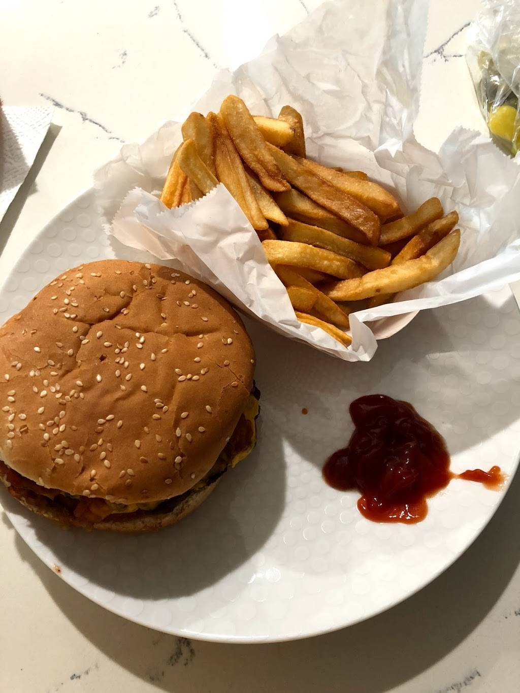 Edys Burgers | restaurant | 11007 Victory Blvd, North Hollywood, CA 91606, USA | 8187530648 OR +1 818-753-0648