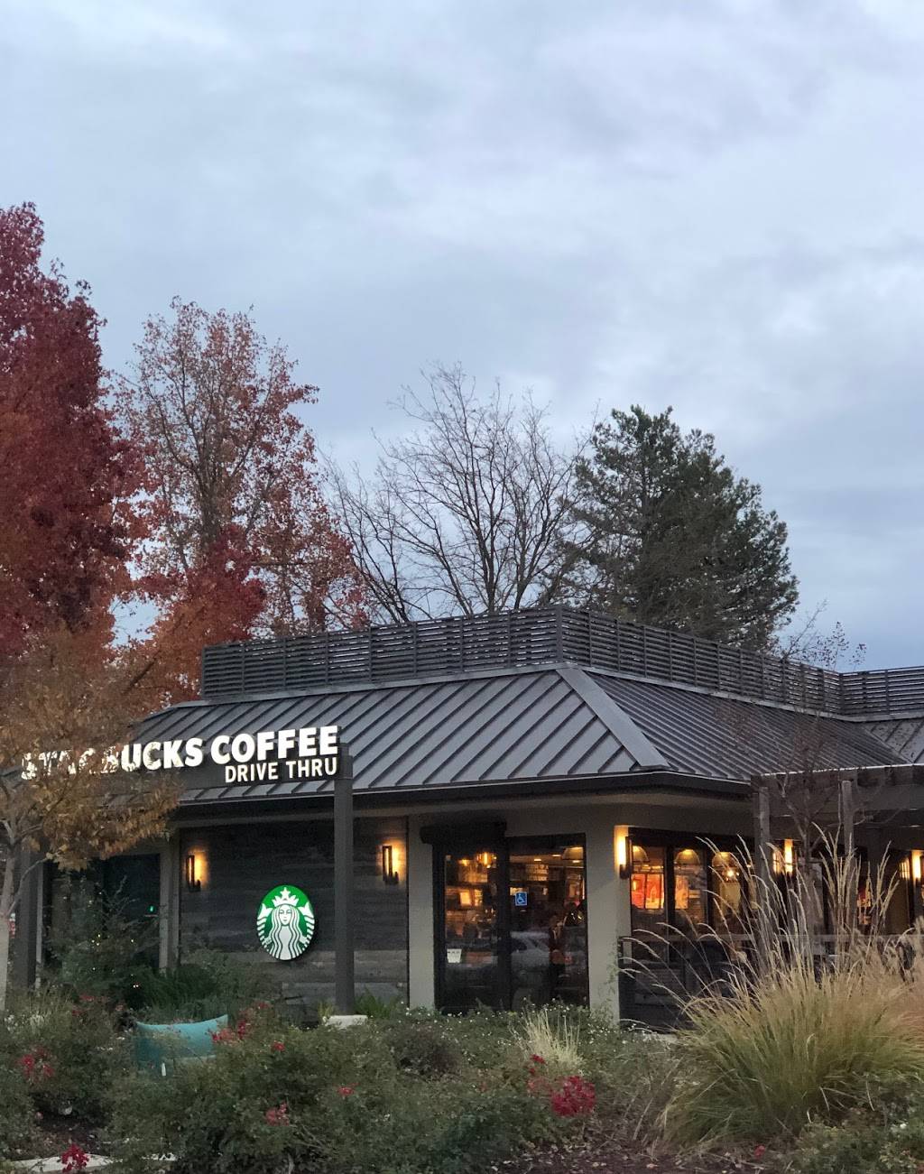 Starbucks | cafe | 403 Mace Blvd, Davis, CA 95618, USA | 5306505875 OR +1 530-650-5875