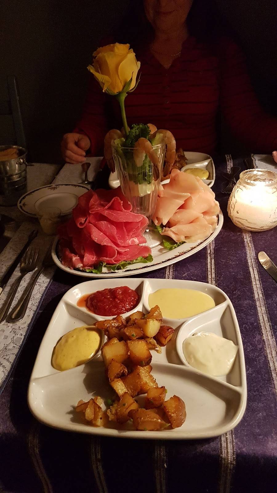 Restaurant Les Petits Fils dAlice | restaurant | 1506 Chemin dOka, Deux-Montagnes, QC J7R 1M8, Canada | 4504910653 OR +1 450-491-0653