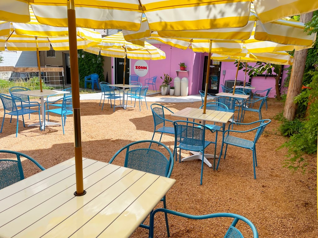 Zonk Burger | restaurant | 2919 Race St, Fort Worth, TX 76111, USA | 8173498646 OR +1 817-349-8646