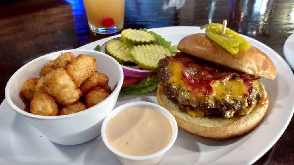 Longboards Restaurant & Bar | restaurant | 72 Wharf St, Salem, MA 01970, USA | 9787456659 OR +1 978-745-6659