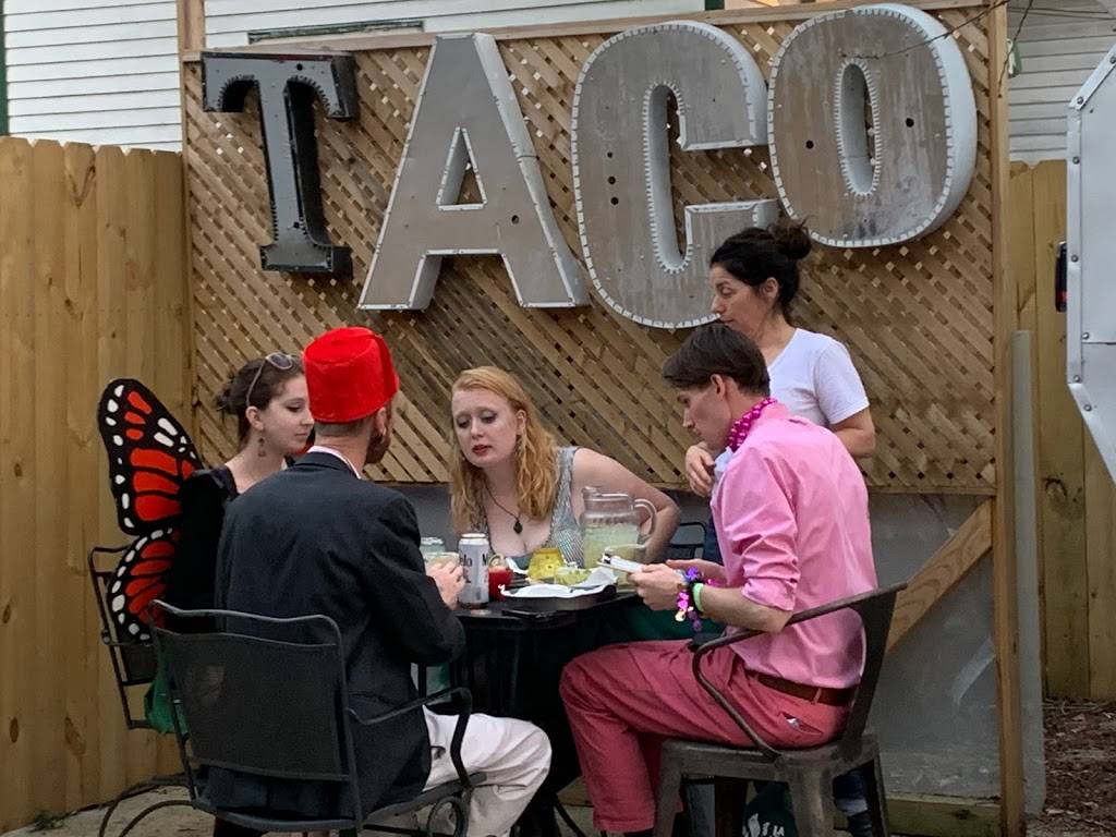 Luna Libre | restaurant | 3600 St Claude Ave, New Orleans, LA 70117, USA | 5042371284 OR +1 504-237-1284