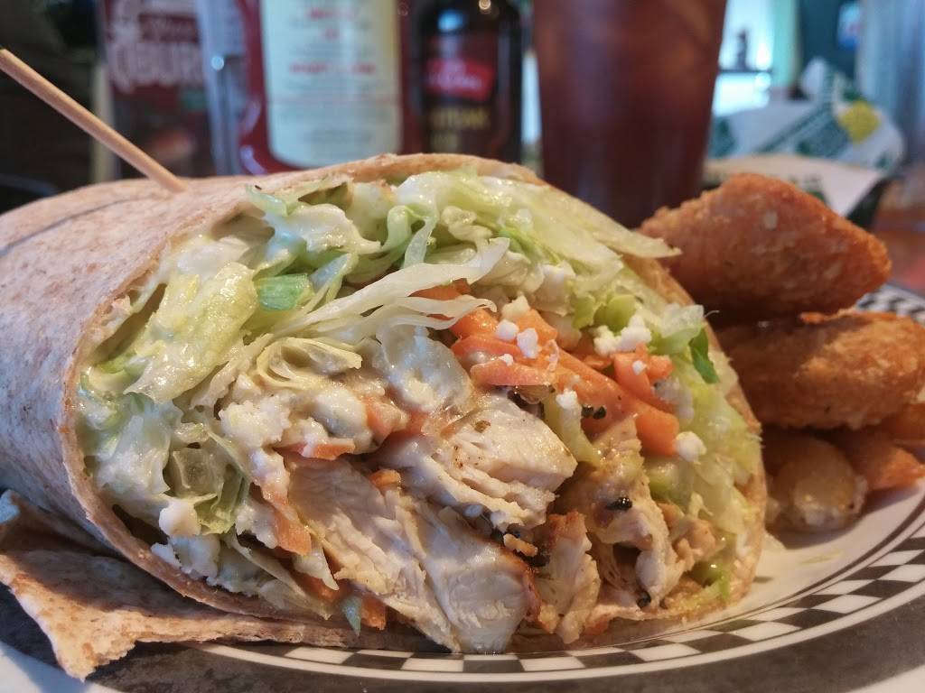 Quaker Steak & Lube | restaurant | 2191 Millennium Blvd, Cortland, OH 44410, USA | 3303729464 OR +1 330-372-9464