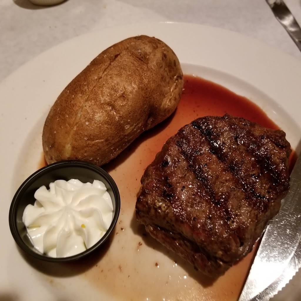 Walkers Charhouse | restaurant | 8 W Gartner Rd, Naperville, IL 60540, USA | 6306379688 OR +1 630-637-9688