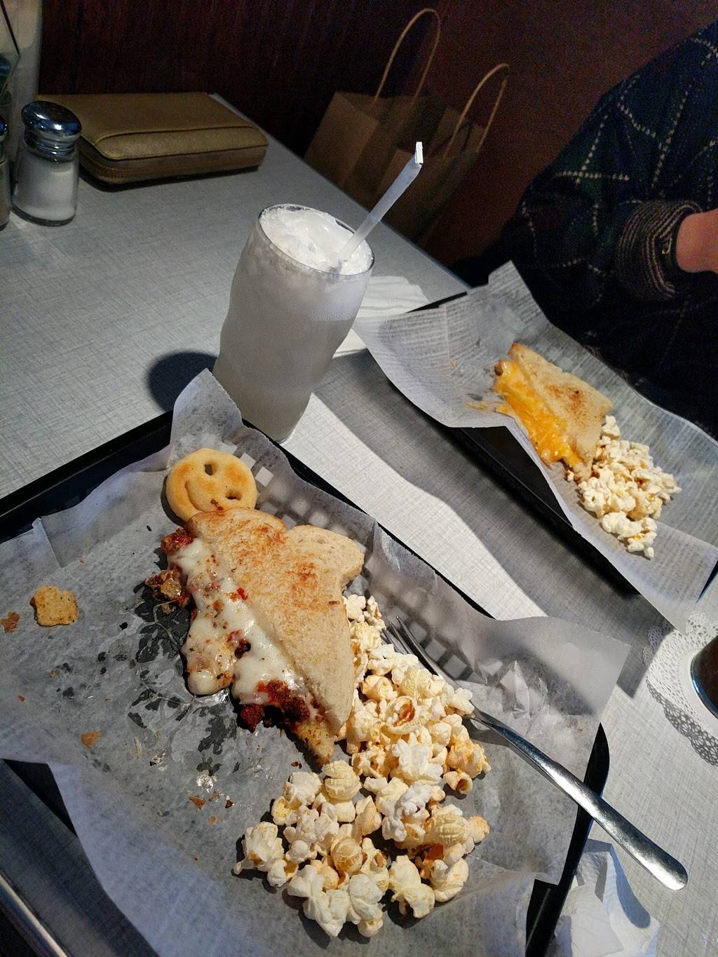 Pops Ice Cream | cafe | 1916 Memorial Ave SW, Roanoke, VA 24015, USA | 5403452129 OR +1 540-345-2129