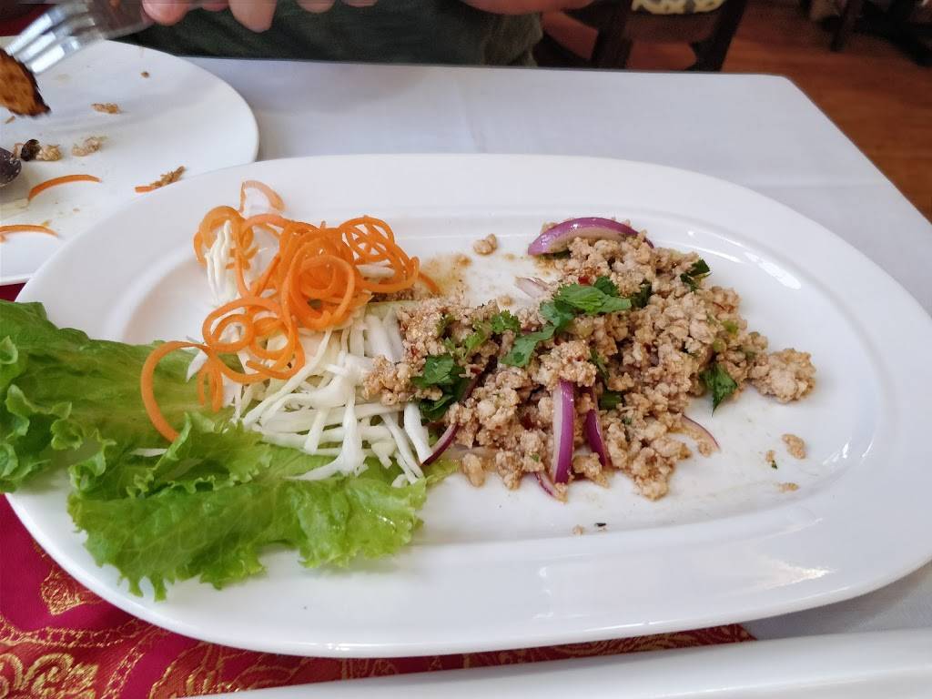 Best Thai Kitchen | restaurant | 4 E Federal St, Middleburg, VA 20117, USA | 5403268111 OR +1 540-326-8111