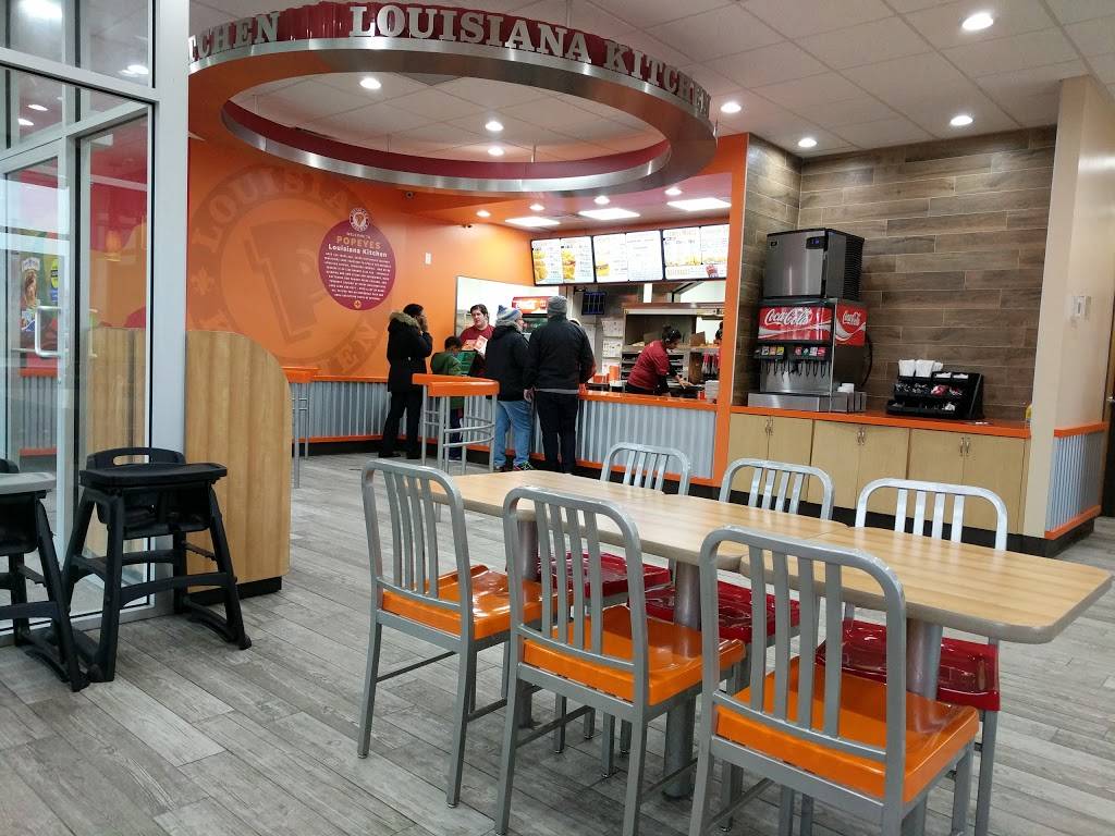 Popeyes Louisiana Kitchen | meal takeaway | 1375 Huron Church Rd, Windsor, ON N9C 2B4, Canada | 5192563200 OR +1 519-256-3200