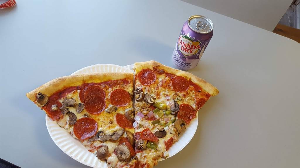 New York Pizzeria | restaurant | 200 S Peterboro St, Canastota, NY 13032, USA | 3156973993 OR +1 315-697-3993