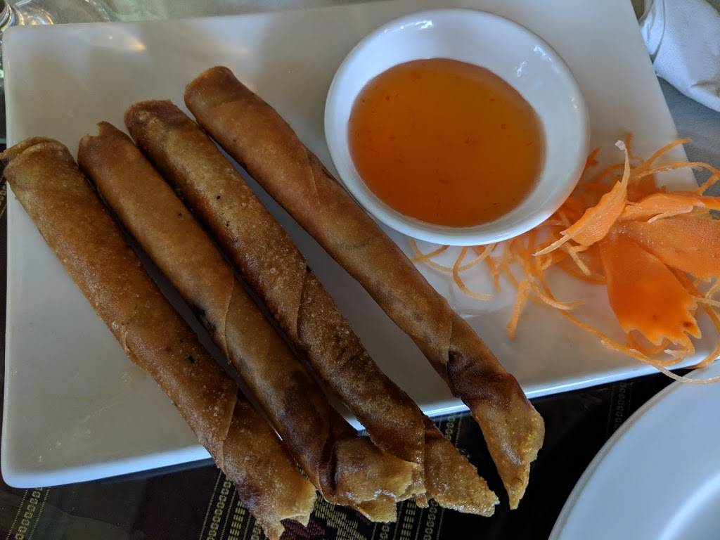 Cafe Fuzion | restaurant | 1240 E 14th St, Des Moines, IA 50316, USA | 5152628488 OR +1 515-262-8488