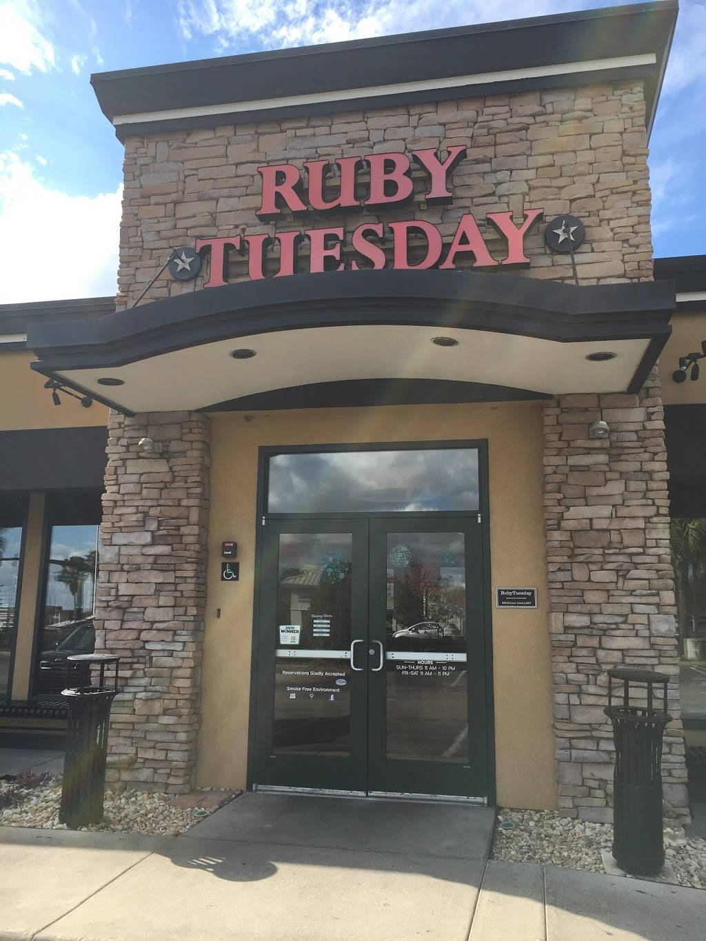 Ruby Tuesday | restaurant | 5995 Cypress Gardens Blvd, Winter Haven, FL 33884, USA | 8633246300 OR +1 863-324-6300