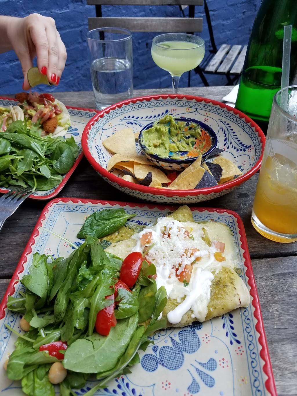 Bar San Miguel | restaurant | 307 Smith St, Brooklyn, NY 11231, USA | 7188552490 OR +1 718-855-2490