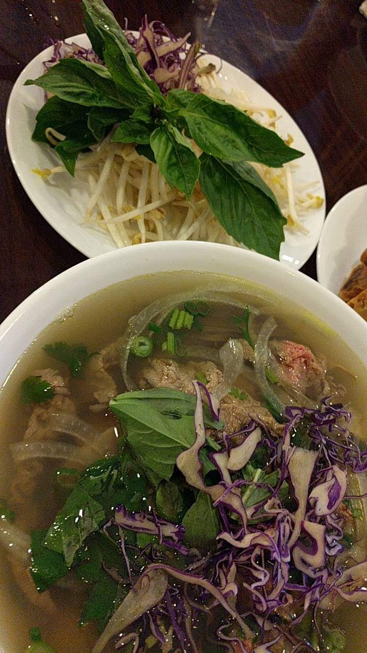 Life Pho | restaurant | 484 Ritchie Hwy, Severna Park, MD 21146, USA | 4105448884 OR +1 410-544-8884