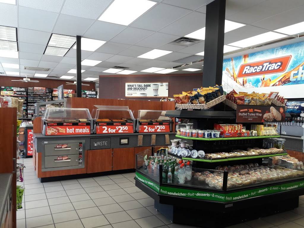 RaceTrac | bakery | 3725 Pine Ridge Rd, Naples, FL 34109, USA | 2395978700 OR +1 239-597-8700