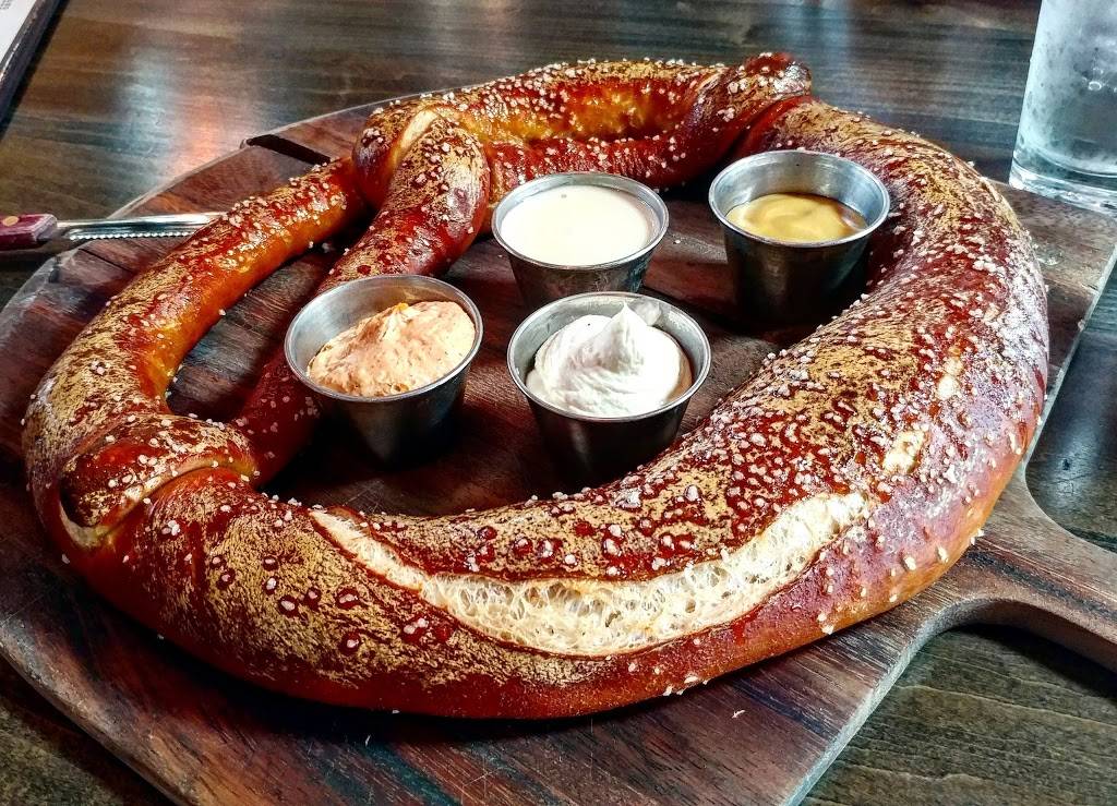 Rhein Haus Tacoma | restaurant | 649 Division Ave, Tacoma, WA 98403, USA | 2535724700 OR +1 253-572-4700