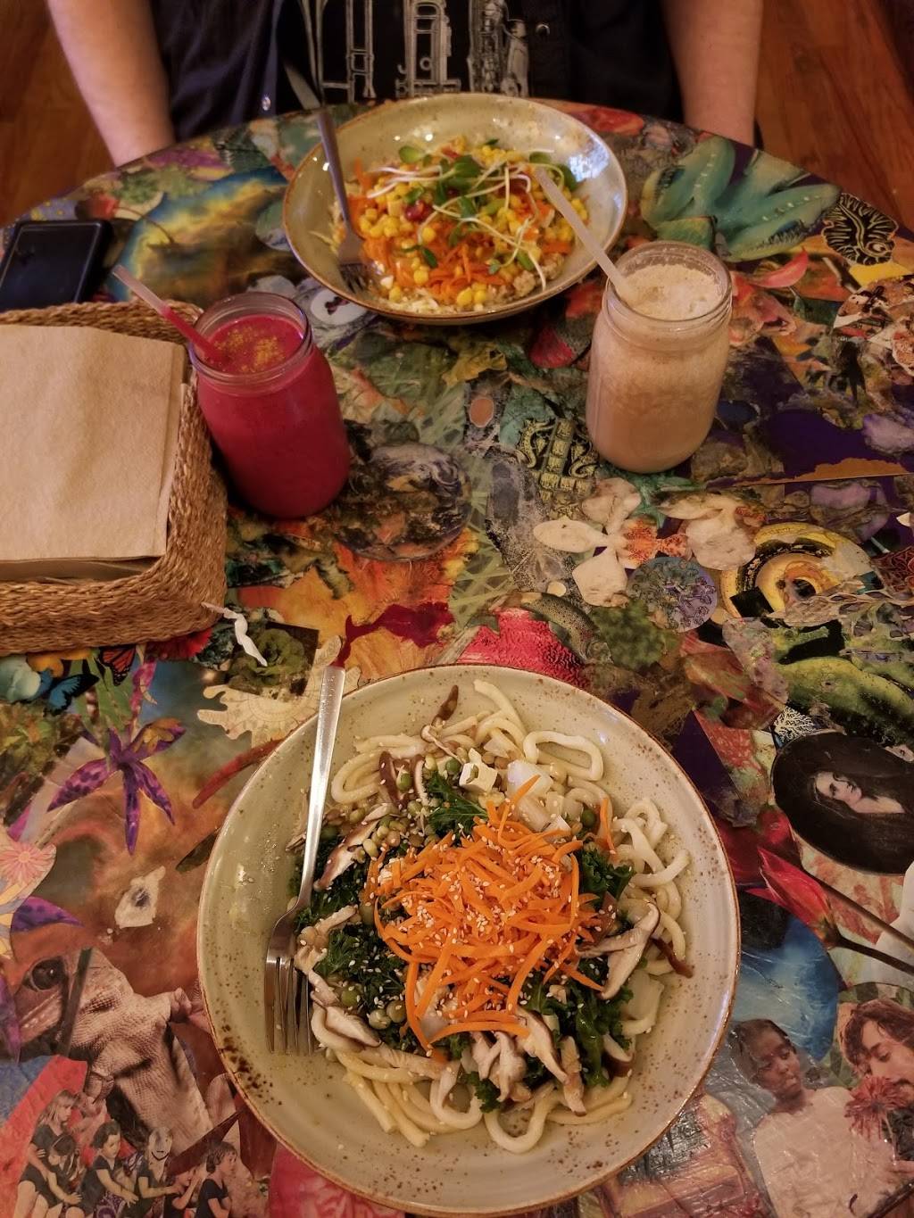 Life Alive Organic Cafe | restaurant | 194 Middle St #3, Lowell, MA 01852, USA | 9784531311 OR +1 978-453-1311