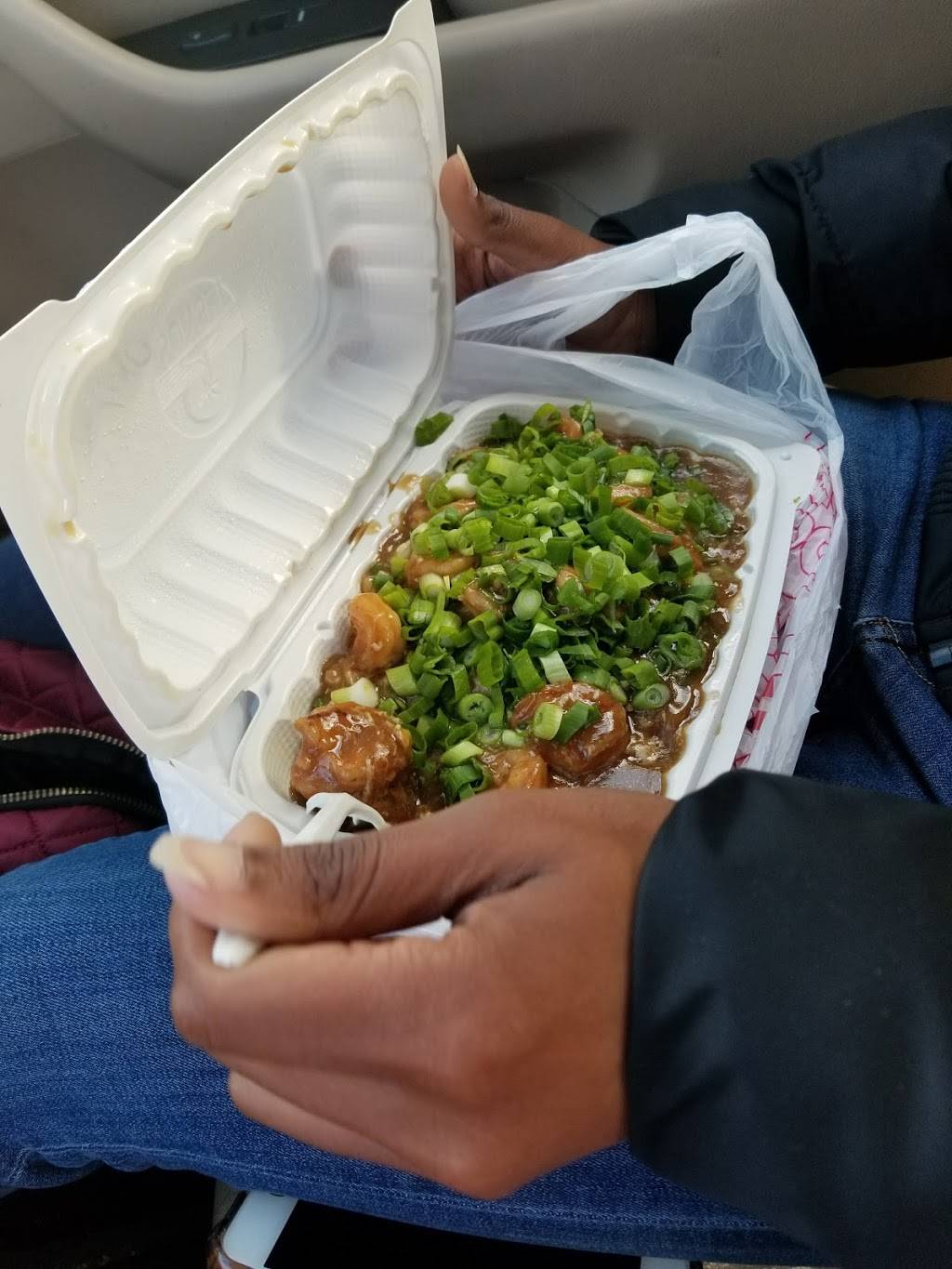 Egg Roll Kitchen | restaurant | 6650 Bancroft Ave, Oakland, CA 94605, USA | 5106382108 OR +1 510-638-2108