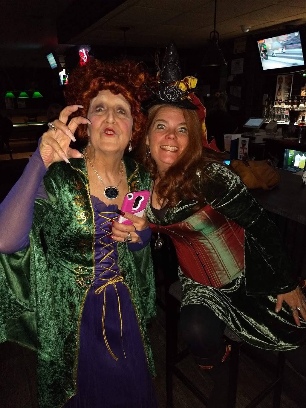 Kellys Sports Bar & Grill | night club | 26615 Ryan Rd, Warren, MI 48091, USA | 5867571250 OR +1 586-757-1250