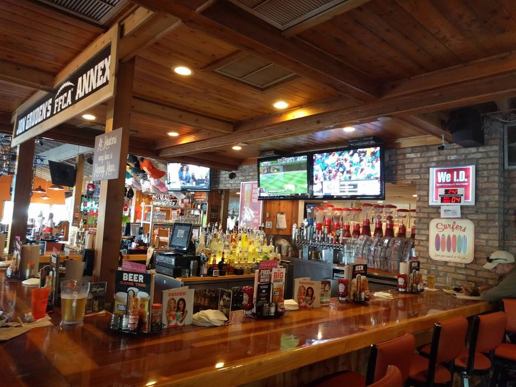 Hooters | meal takeaway | 4215 W Hillsborough Ave, Tampa, FL 33614, USA | 8138853916 OR +1 813-885-3916