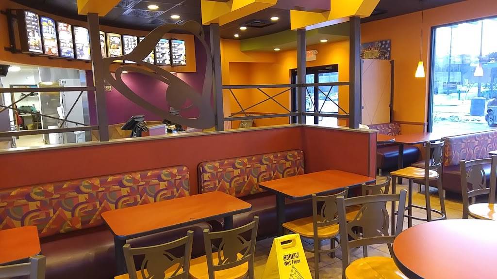 Taco Bell | meal takeaway | 24705 West 12 Mile Road, Southfield, MI 48034, USA | 2483562134 OR +1 248-356-2134
