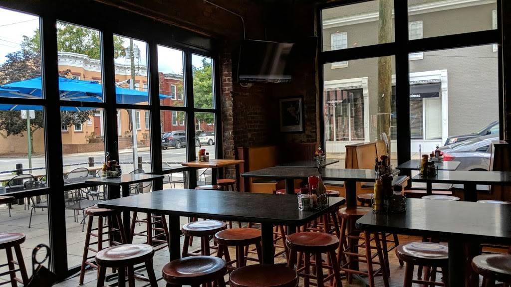 Home Team Grill | restaurant | 1630 W. Main Street (Main &, N Vine St, Richmond, VA 23220, USA | 8042547360 OR +1 804-254-7360