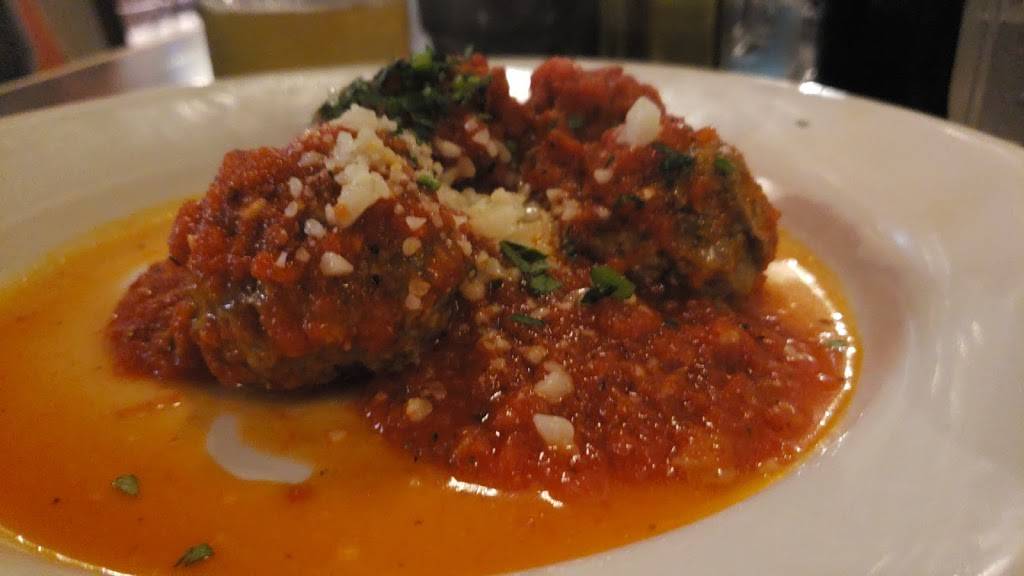 The Mad Rose | restaurant | 543 E Main St, Ventura, CA 93001, USA | 8056283913 OR +1 805-628-3913