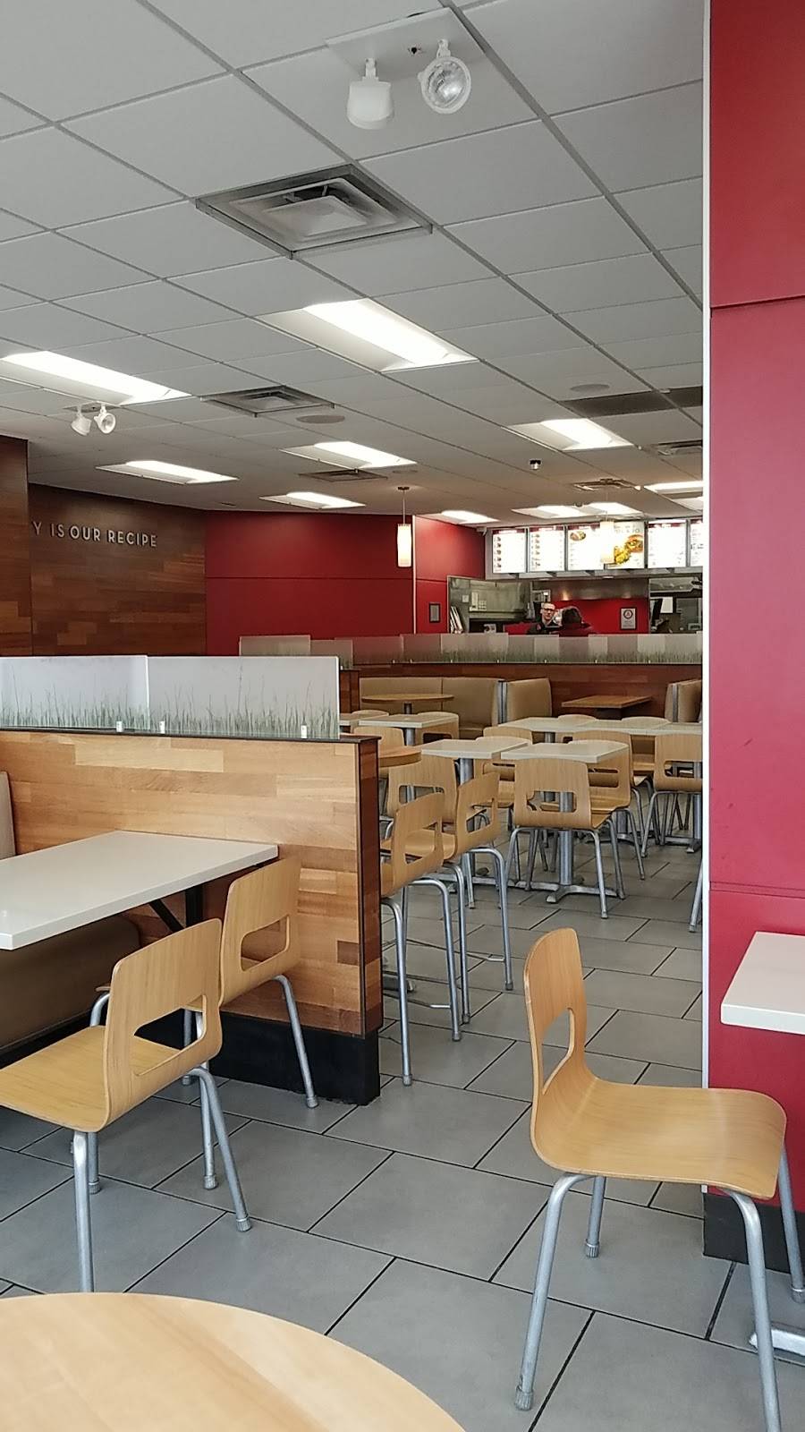 Wendys | restaurant | 70 Buckwalter Rd Suite 1050, Royersford, PA 19468, USA | 6109489518 OR +1 610-948-9518