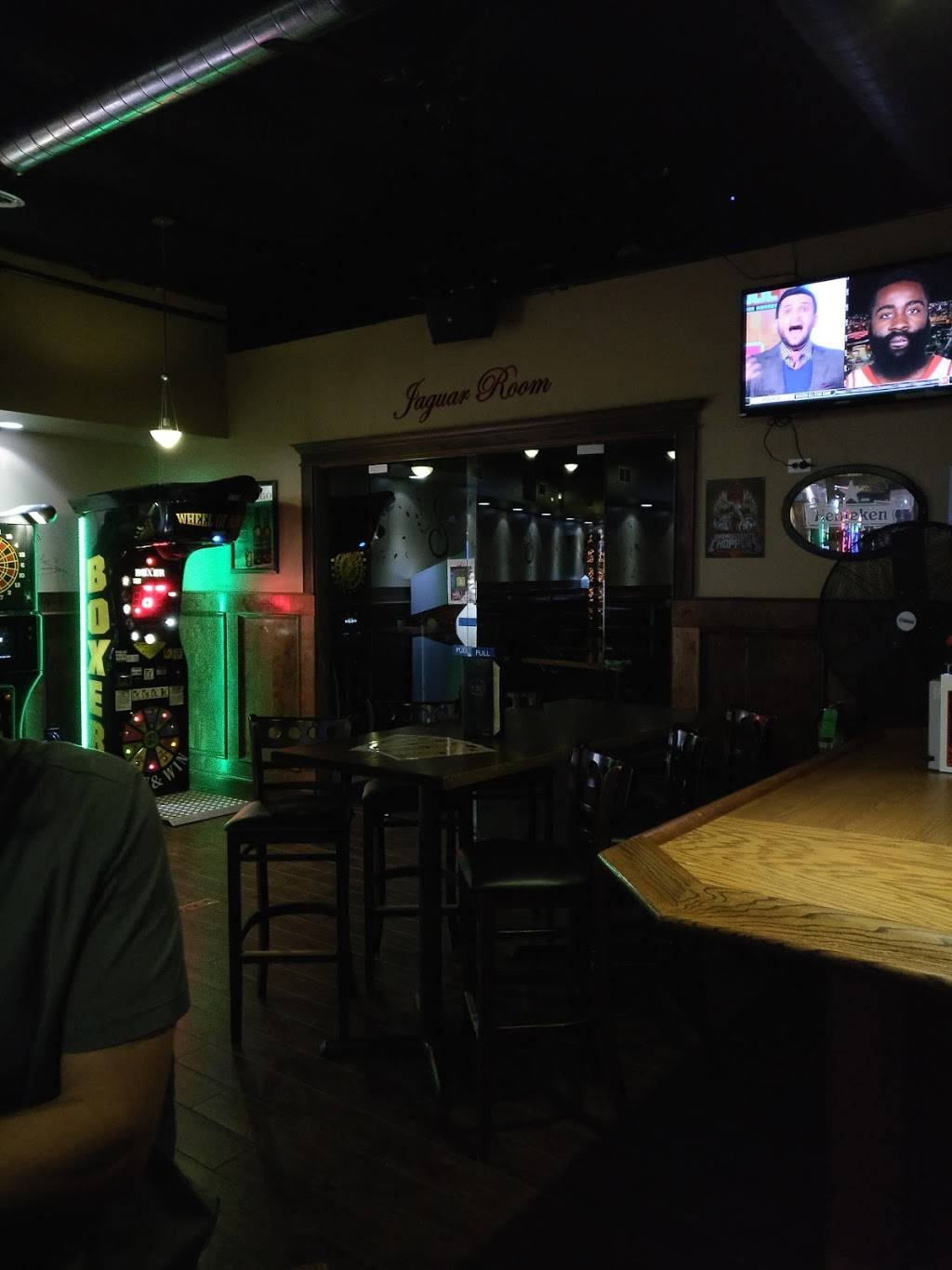 Alibi Bar & Grill | night club | 12 N 3rd St, St. Charles, IL 60174, USA | 6304430011 OR +1 630-443-0011