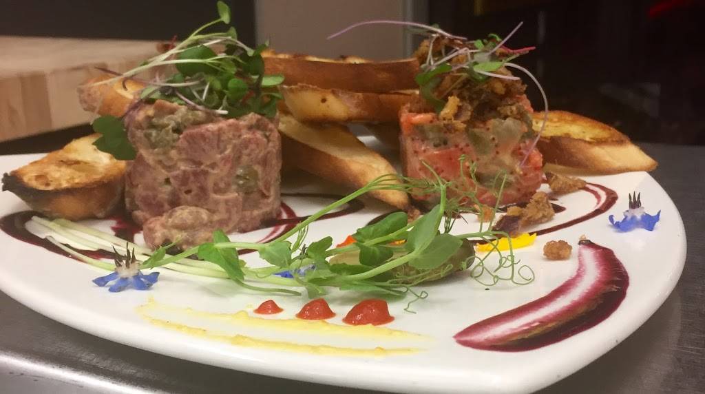 Brasa Grill | restaurant | 210 Rue Brock, Drummondville, QC J2C 1M3, Canada | 8198503338 OR +1 819-850-3338