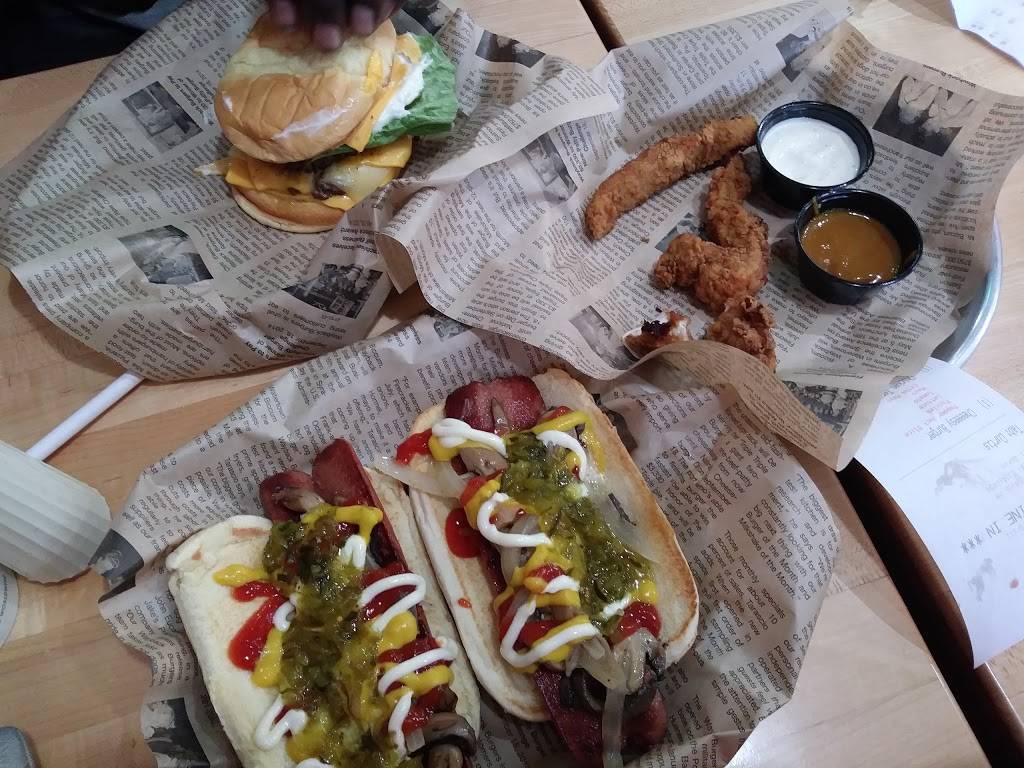 Wayback Burgers | restaurant | 2027 E Joppa Rd, Parkville, MD 21234, USA | 4434952992 OR +1 443-495-2992