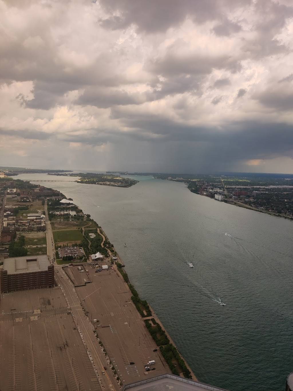 Highlands | restaurant | 400 Renaissance Center floor 71, Detroit, MI 48243, USA | 3138779090 OR +1 313-877-9090