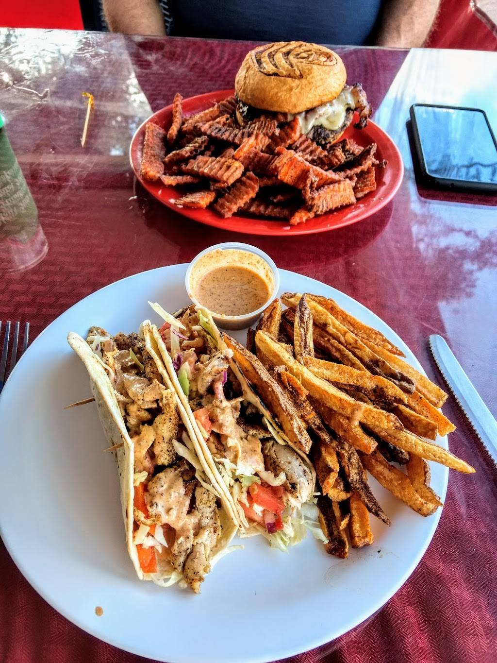 Gill Dawg | restaurant | 5419 Treadway Dr #1, Port Richey, FL 34668, USA | 7278421070 OR +1 727-842-1070