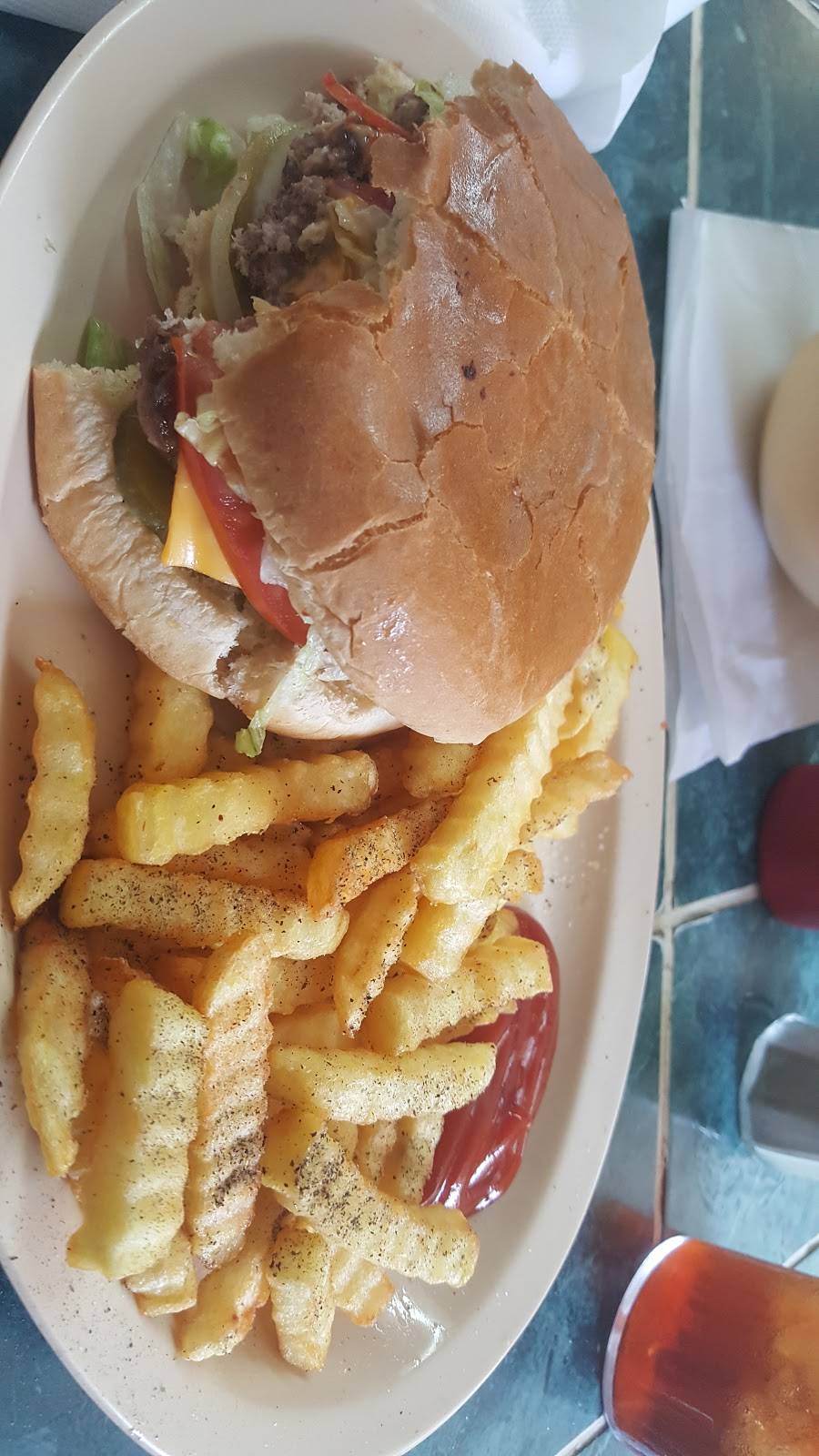 Snead Country Cafe | restaurant | 87793 US-278, Snead, AL 35952, USA | 2054663011 OR +1 205-466-3011