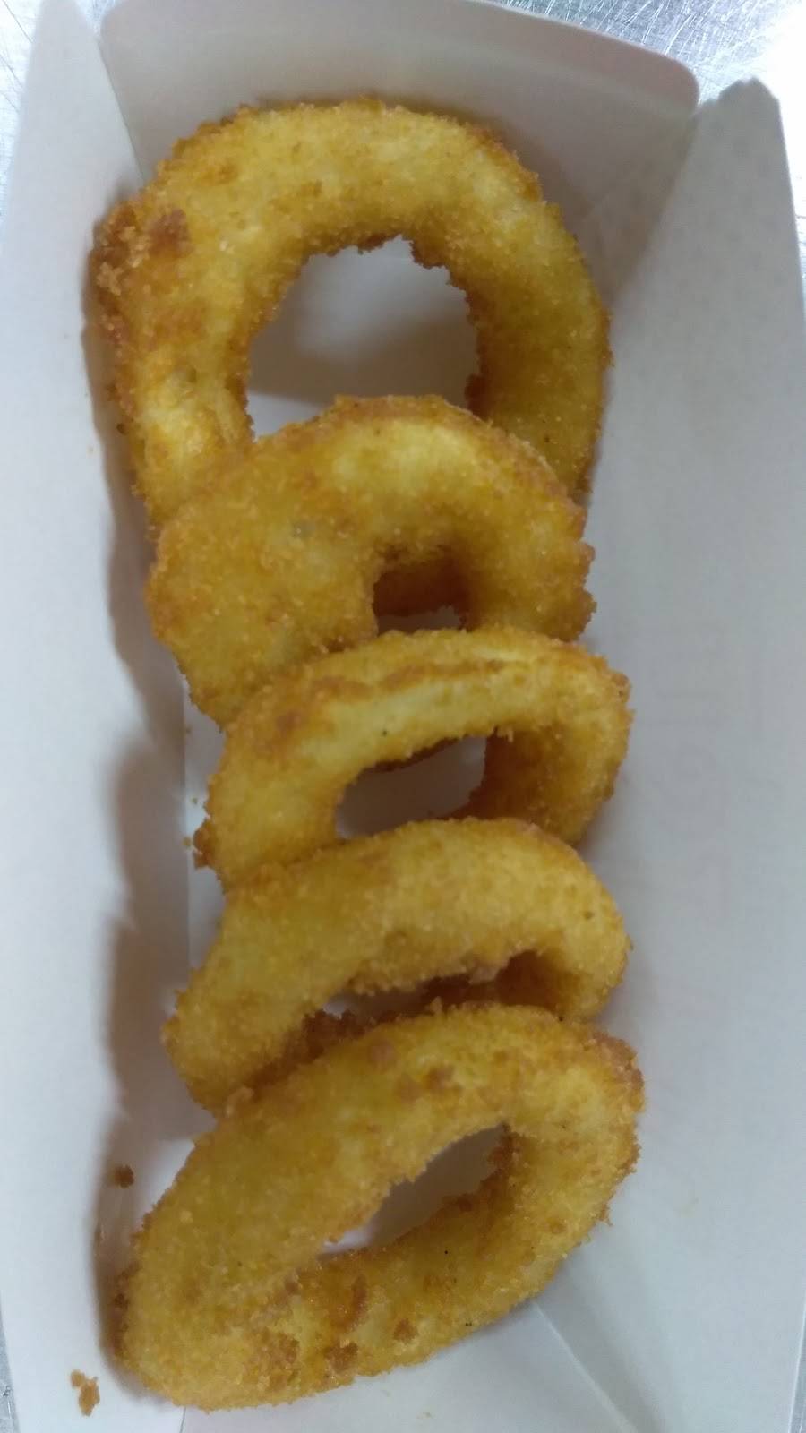 Sonic Drive-In | restaurant | 305 W Eleven Mile Rd, Royal Oak, MI 48067, USA | 2485565872 OR +1 248-556-5872