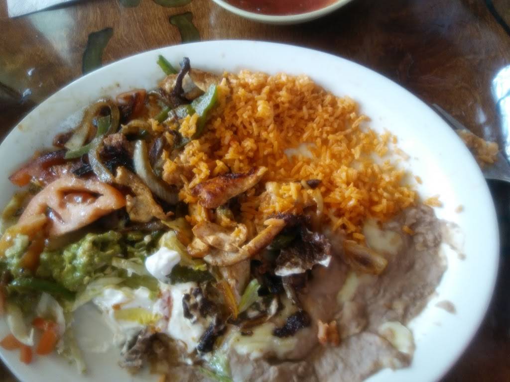 La Carreta | restaurant | 241 Forks of the River Pkwy, Sevierville, TN 37862, USA | 8657742021 OR +1 865-774-2021