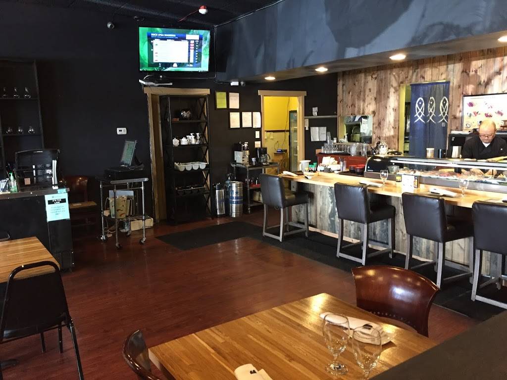 Edo Sushi &Sake | restaurant | 19400 36th Ave W #101, Lynnwood, WA 98036, USA | 4253611055 OR +1 425-361-1055