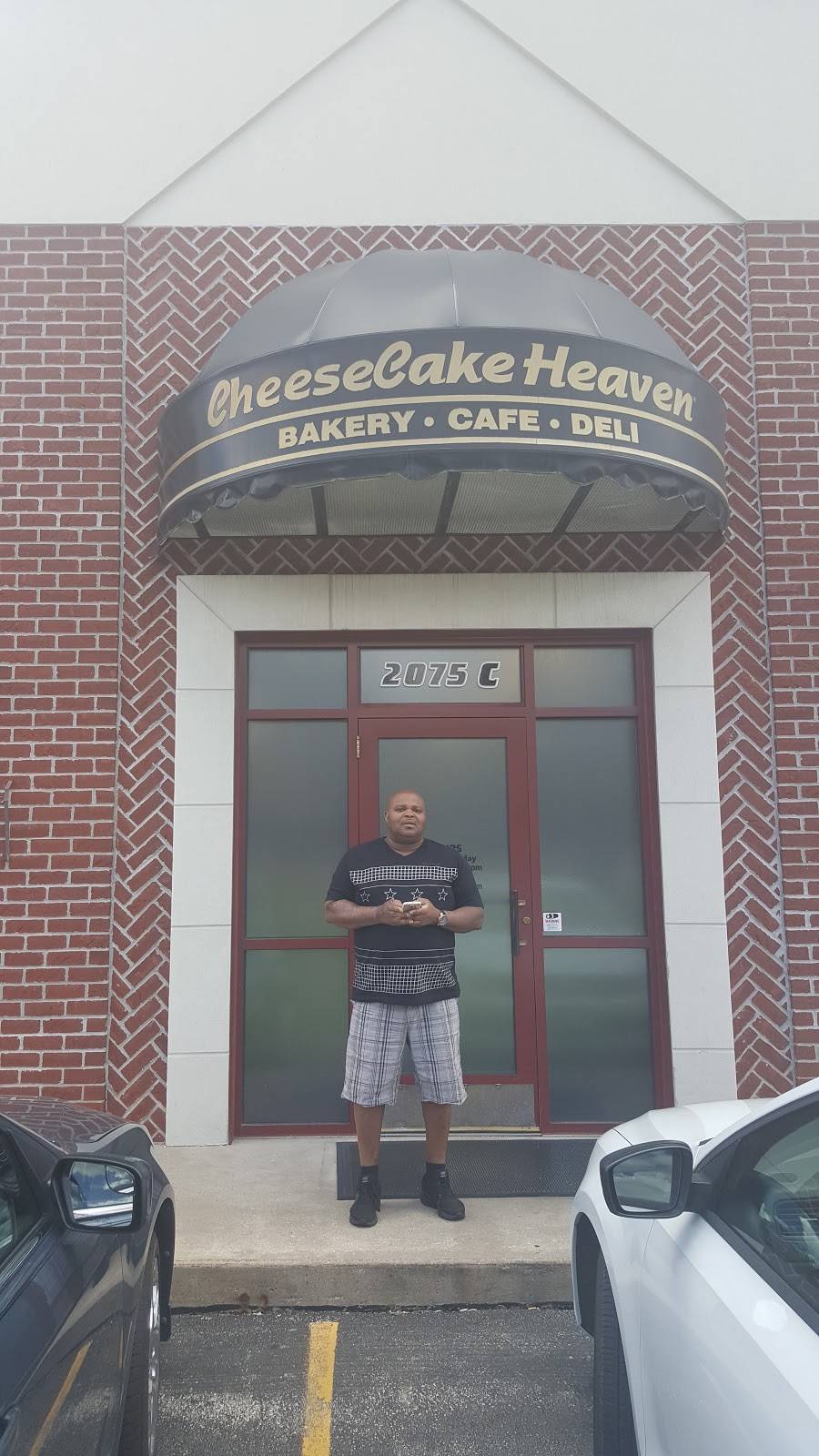 Cheese Cake Heaven Cafe, Deli & Bakery | restaurant | 2075 S Oneida St, Green Bay, WI 54304, USA | 9204901200 OR +1 920-490-1200