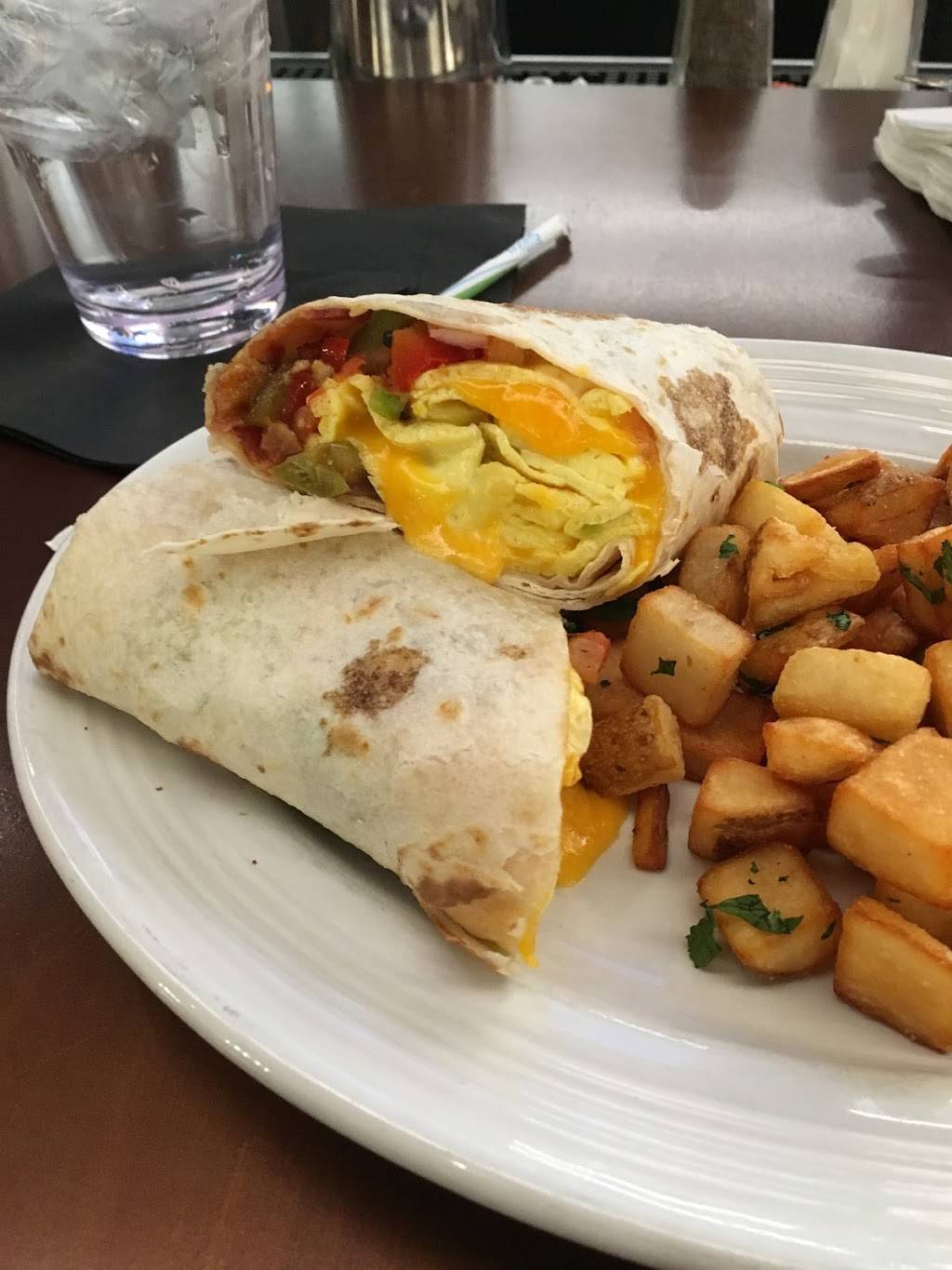 La Carnita | restaurant | Baltimore/Washington International Thurgood Marshall Airport (BWI), 7035 Elm Rd, Baltimore, MD 21240, USA | 4104876503 OR +1 410-487-6503